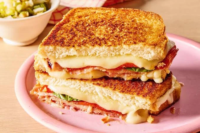 CHEESE SANDWICH