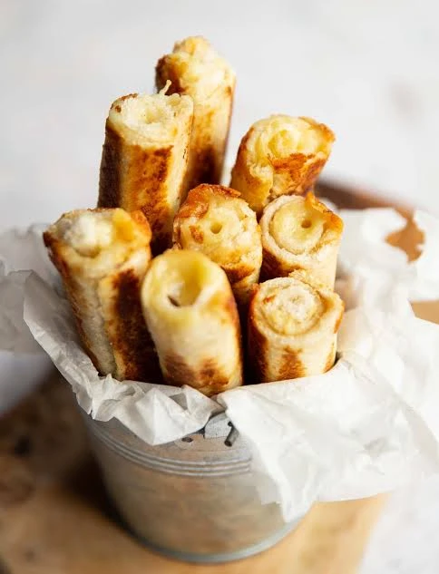 CHEESE ROLL