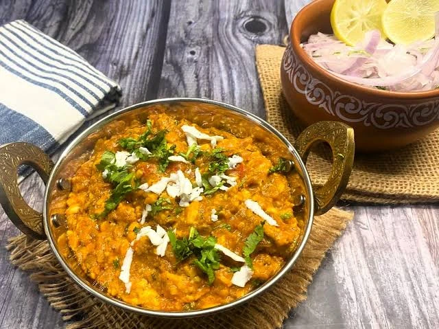 KADAHI CHICKEN